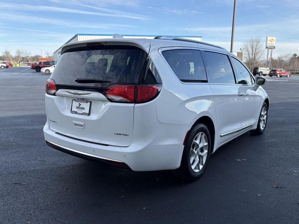used 2020 Chrysler Pacifica car, priced at $20,896