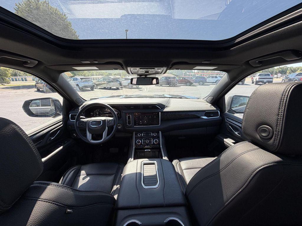 used 2024 GMC Yukon car, priced at $67,895
