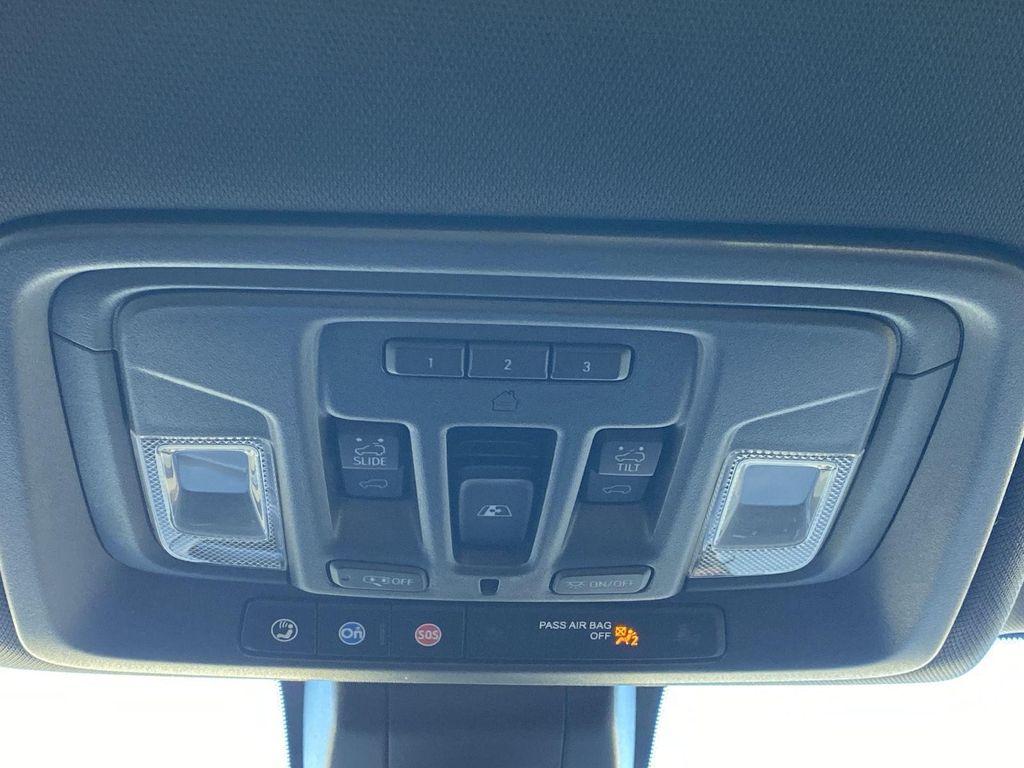 used 2022 GMC Sierra 1500 car, priced at $45,292