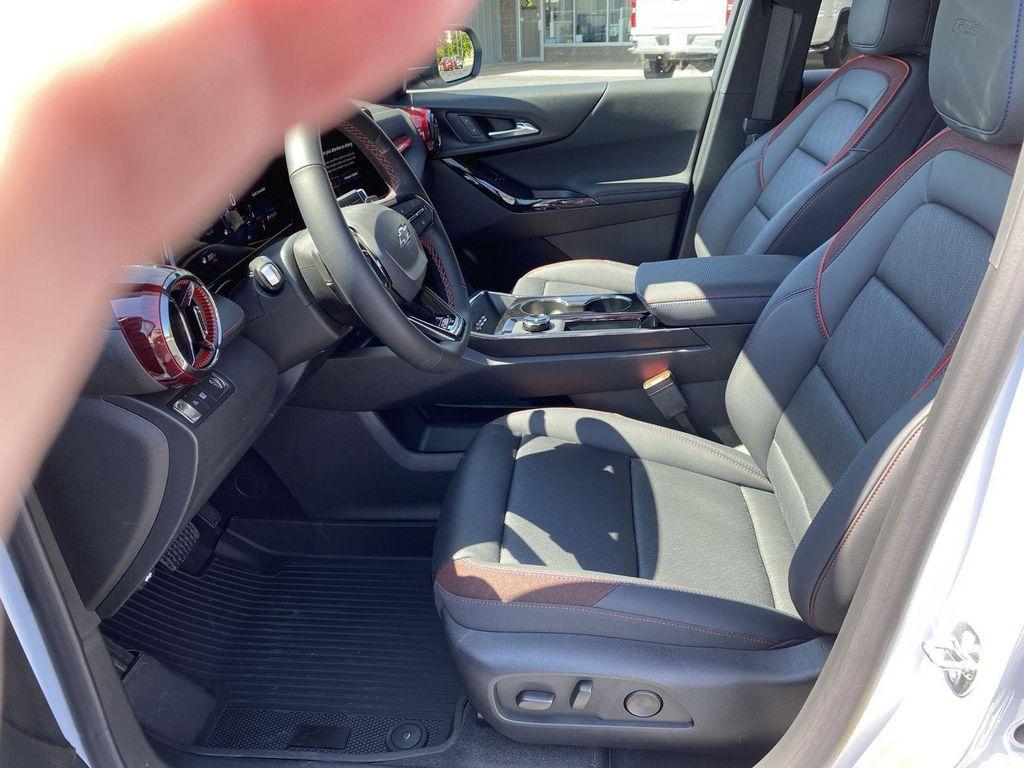 new 2026 Chevrolet Equinox car, priced at $36,714