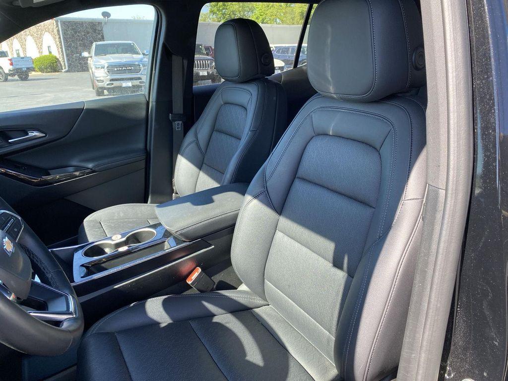 used 2025 Chevrolet Equinox car, priced at $25,990
