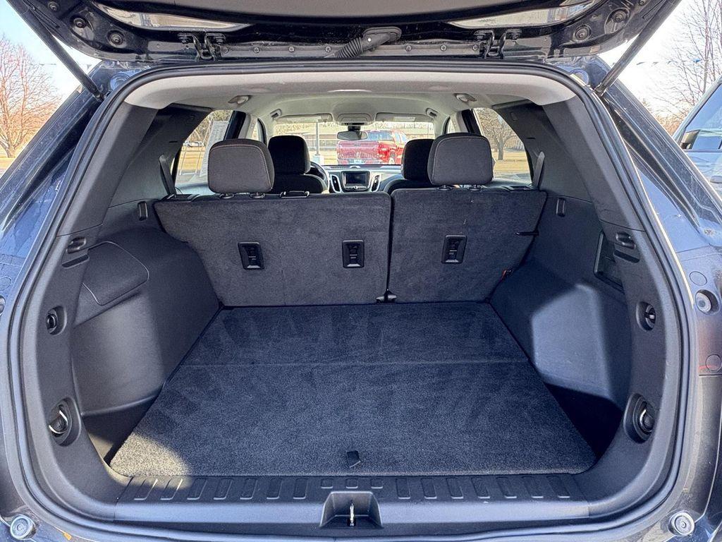 used 2023 Chevrolet Equinox car, priced at $17,495