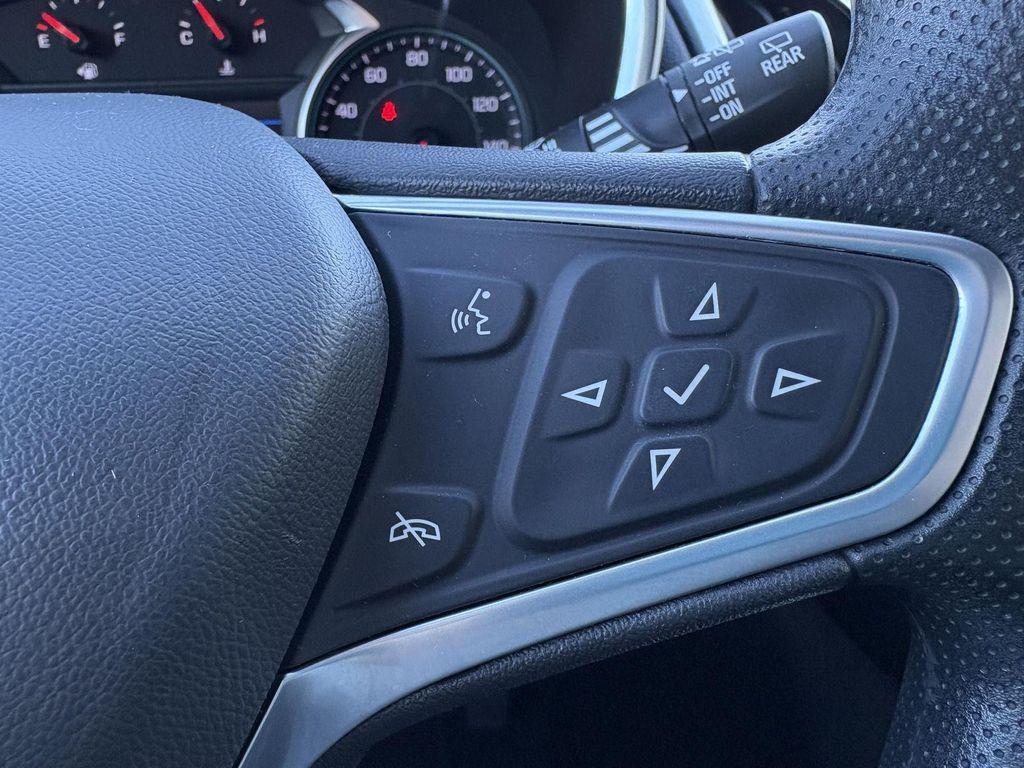 used 2023 Chevrolet Equinox car, priced at $17,495