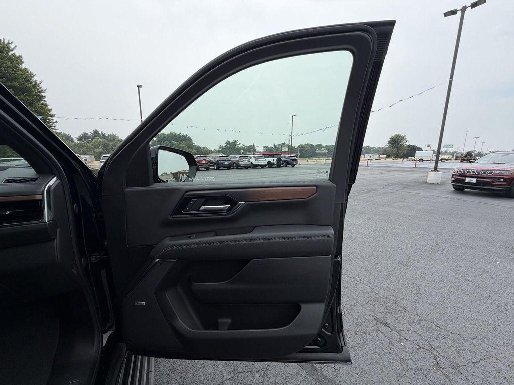 used 2026 GMC Yukon car, priced at $81,695
