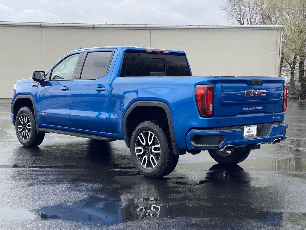 used 2022 GMC Sierra 1500 car, priced at $39,237