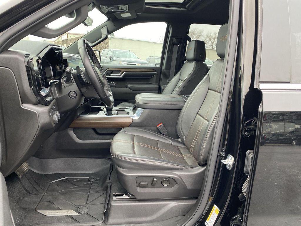 used 2025 Chevrolet Silverado 1500 car, priced at $55,699