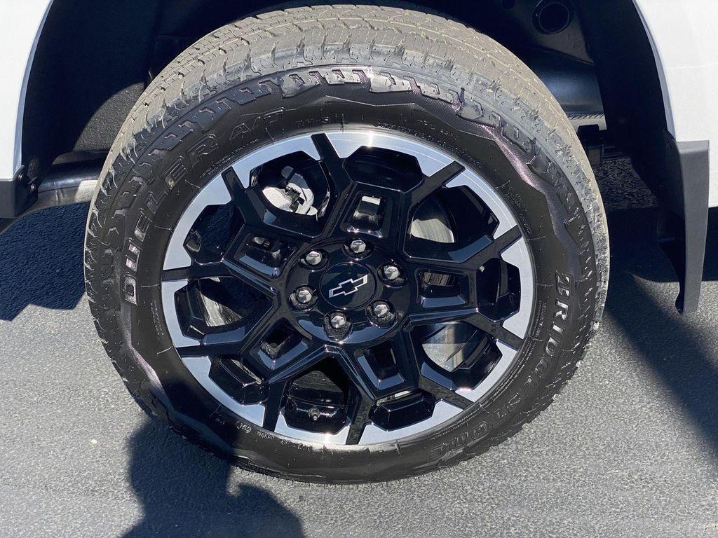 new 2026 Chevrolet Colorado car, priced at $46,671
