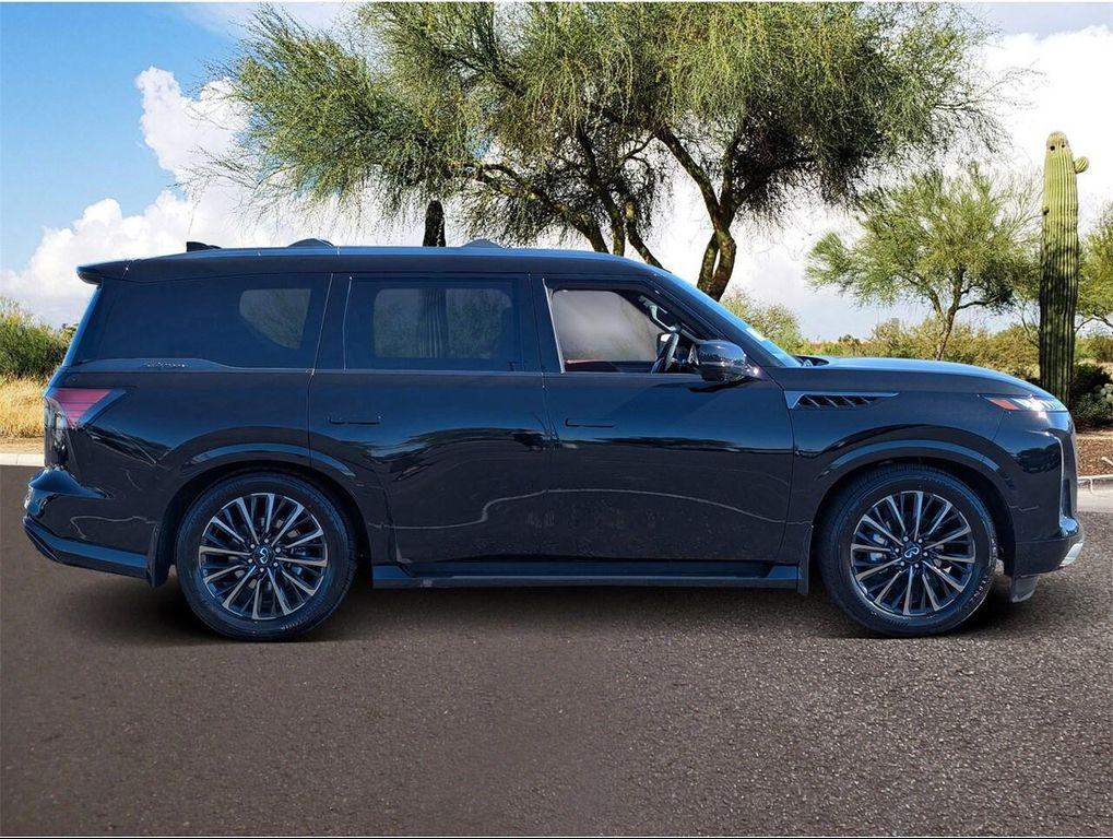 new 2026 INFINITI QX80 car, priced at $118,075