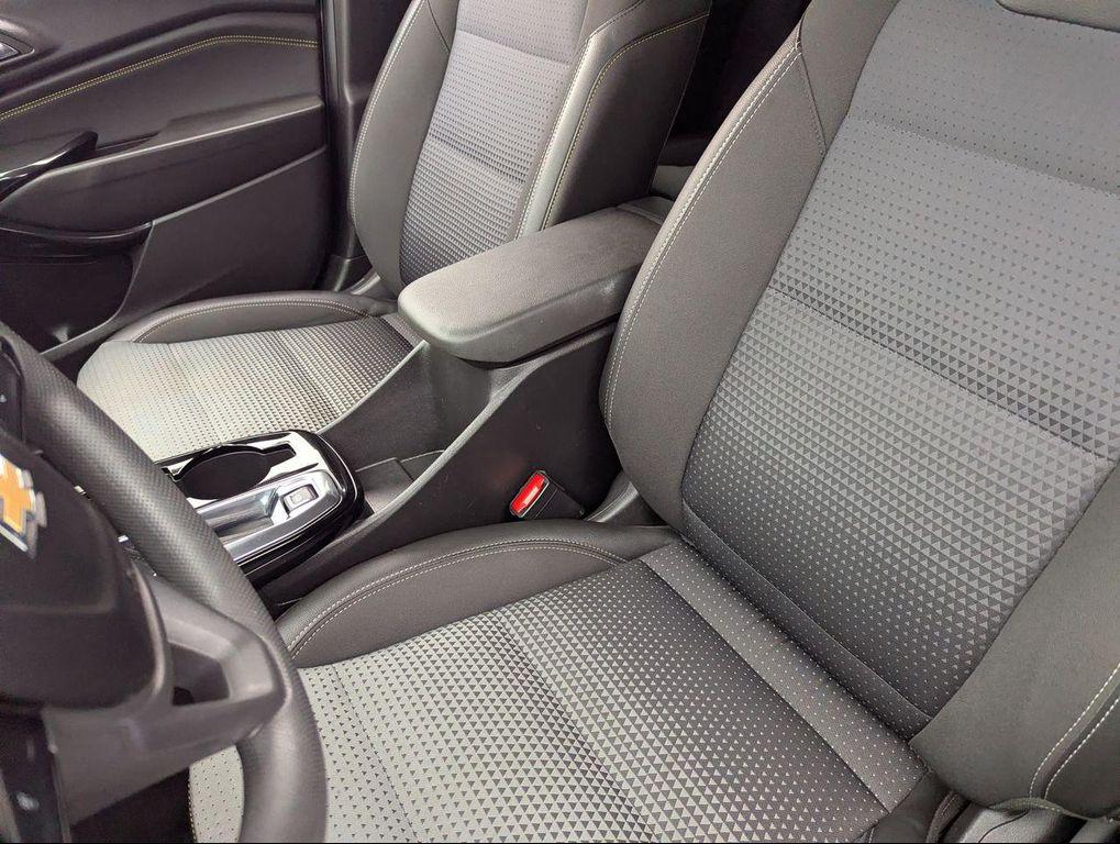 used 2025 Chevrolet Trax car, priced at $20,588