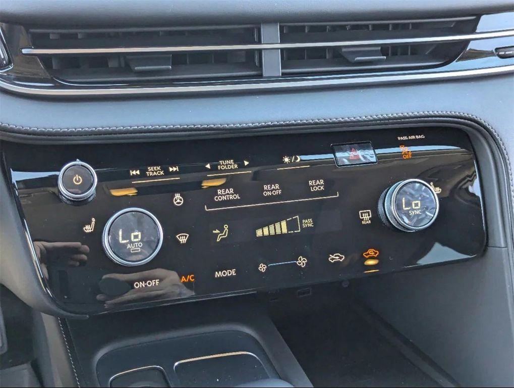 new 2025 INFINITI QX60 car, priced at $46,980