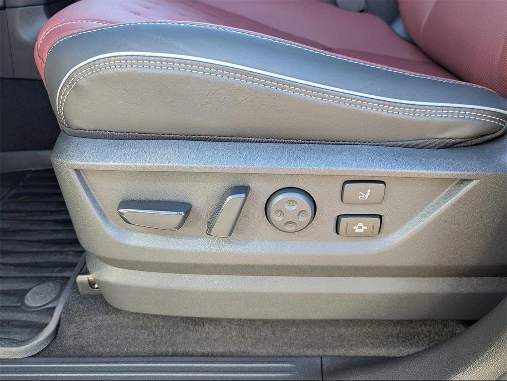 new 2026 INFINITI QX80 car, priced at $119,280