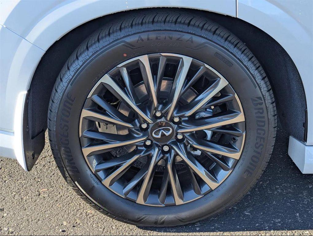 new 2026 INFINITI QX80 car, priced at $119,280