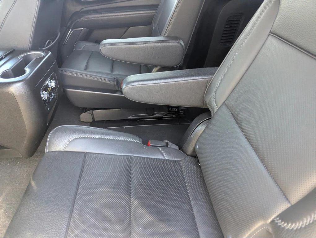 used 2023 GMC Yukon XL car, priced at $45,988