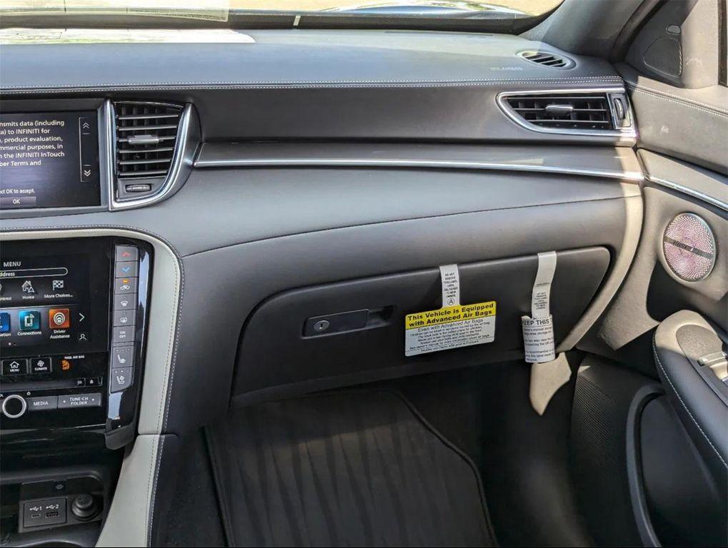 new 2025 INFINITI QX55 car, priced at $36,380