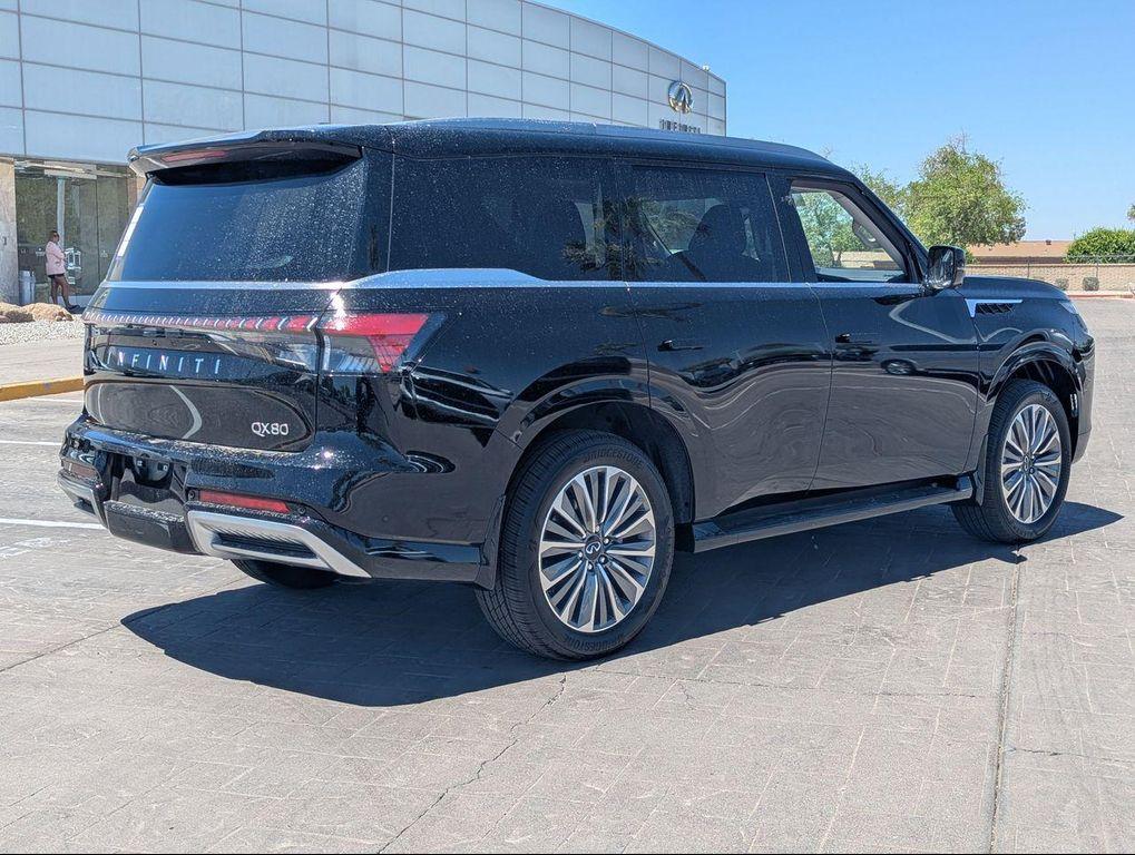 new 2026 INFINITI QX80 car, priced at $89,327