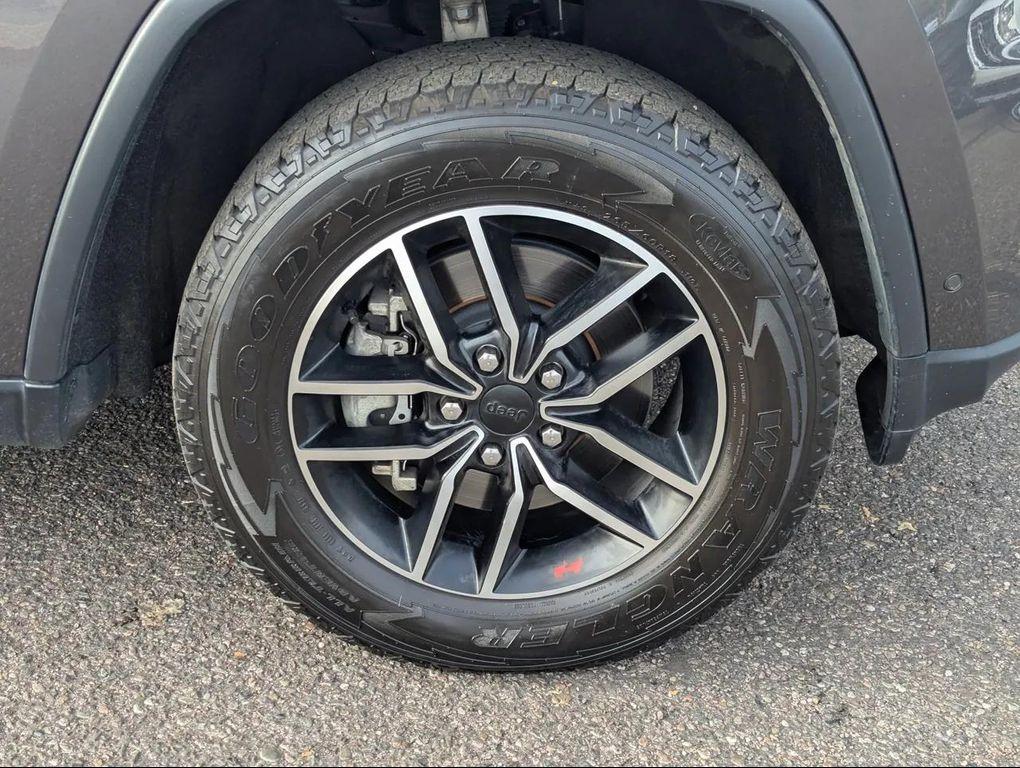 used 2021 Jeep Grand Cherokee car, priced at $26,988