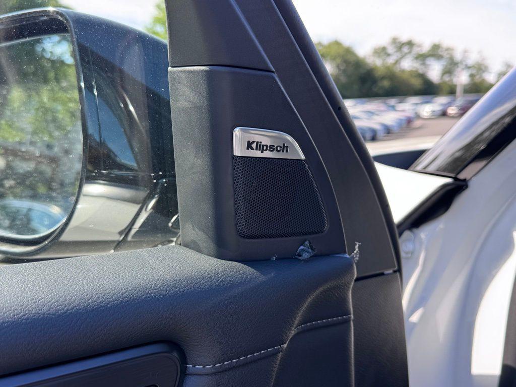 new 2025 Nissan Armada car, priced at $63,524