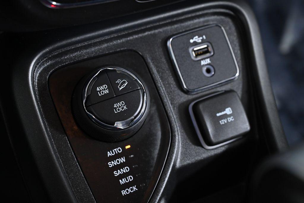 used 2019 Jeep Compass car, priced at $16,000