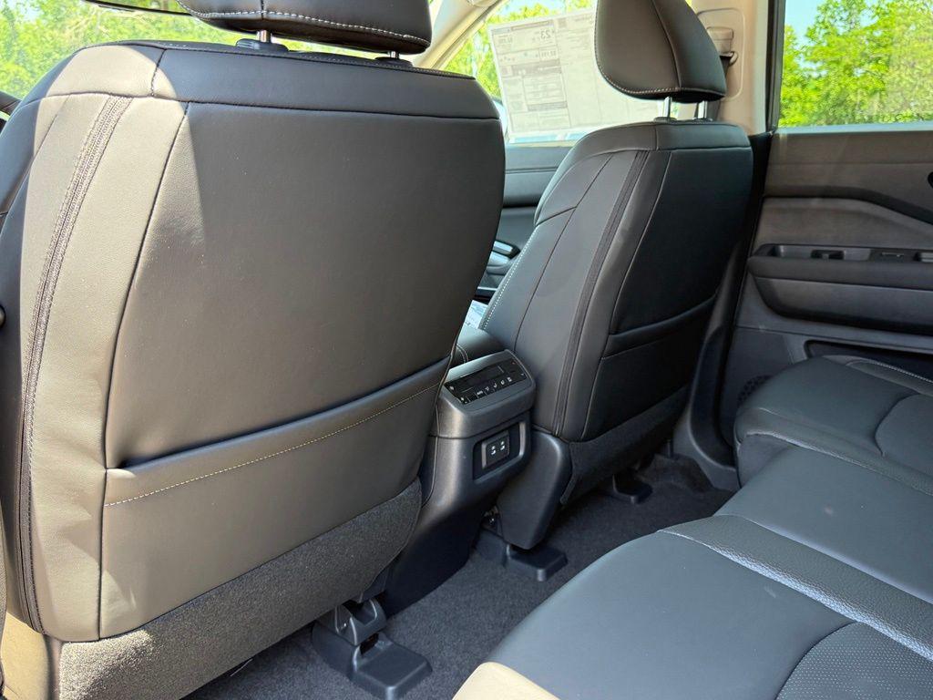 new 2026 Nissan Pathfinder car, priced at $43,495