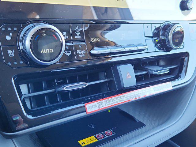 new 2026 Toyota Highlander Hybrid car, priced at $54,983