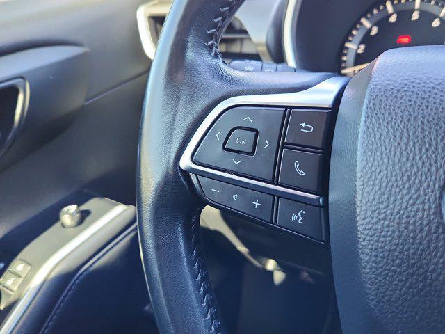 used 2021 Toyota Highlander car, priced at $27,877