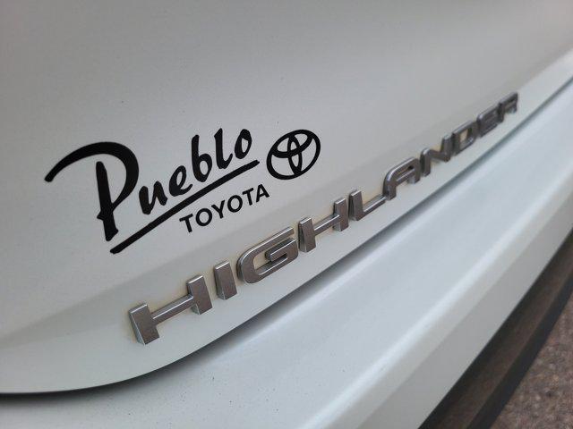 used 2021 Toyota Highlander Hybrid car, priced at $30,487