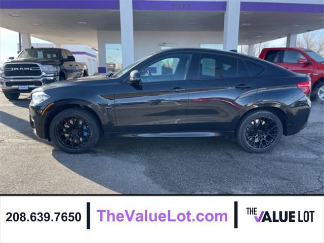 2018 Black Sapphire Metallic BMW X6 M
