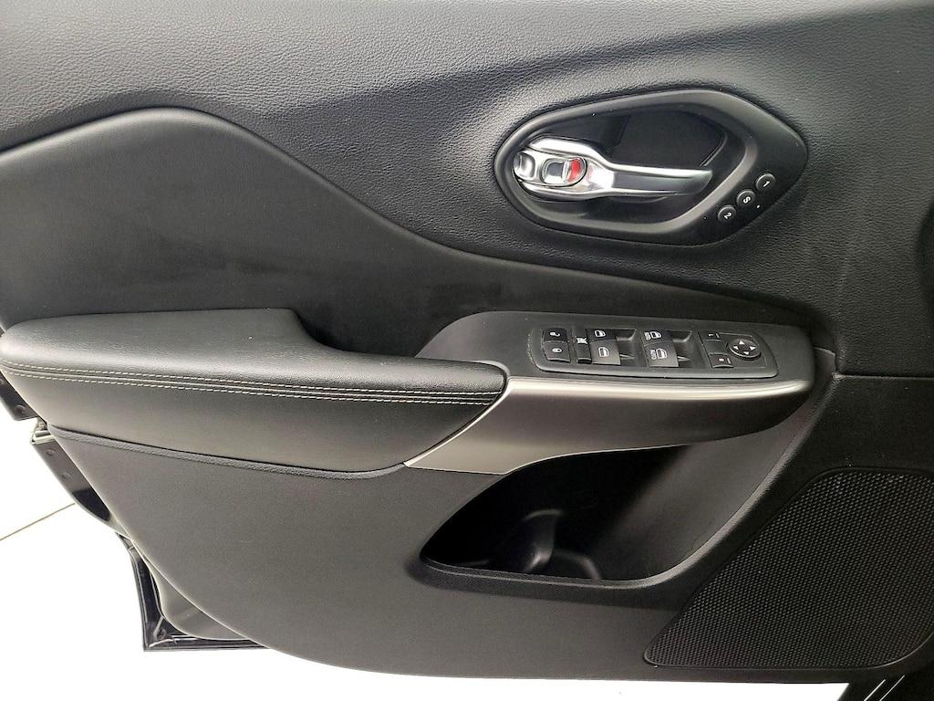 used 2021 Jeep Cherokee car, priced at $21,998