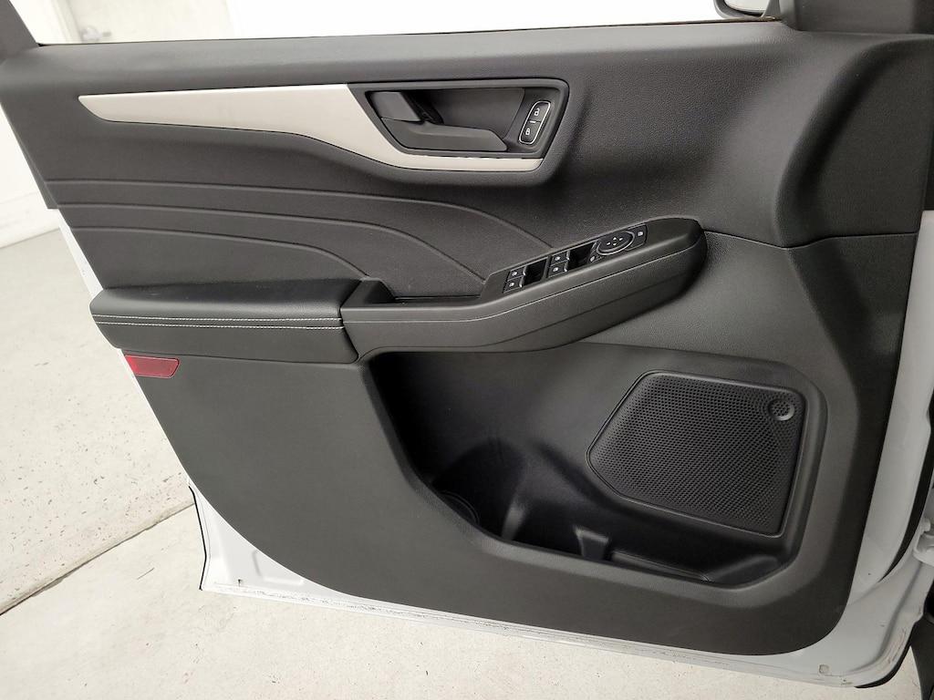 used 2022 Ford Escape car, priced at $17,998