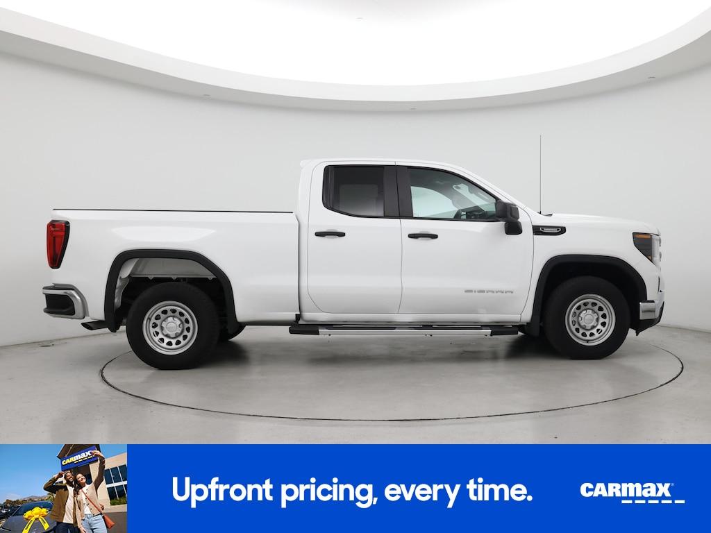 used 2025 GMC Sierra 1500 car, priced at $35,998