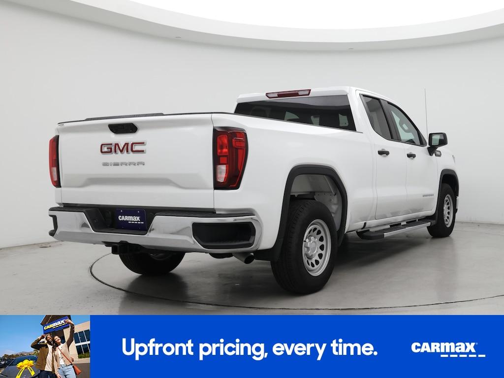 used 2025 GMC Sierra 1500 car, priced at $35,998