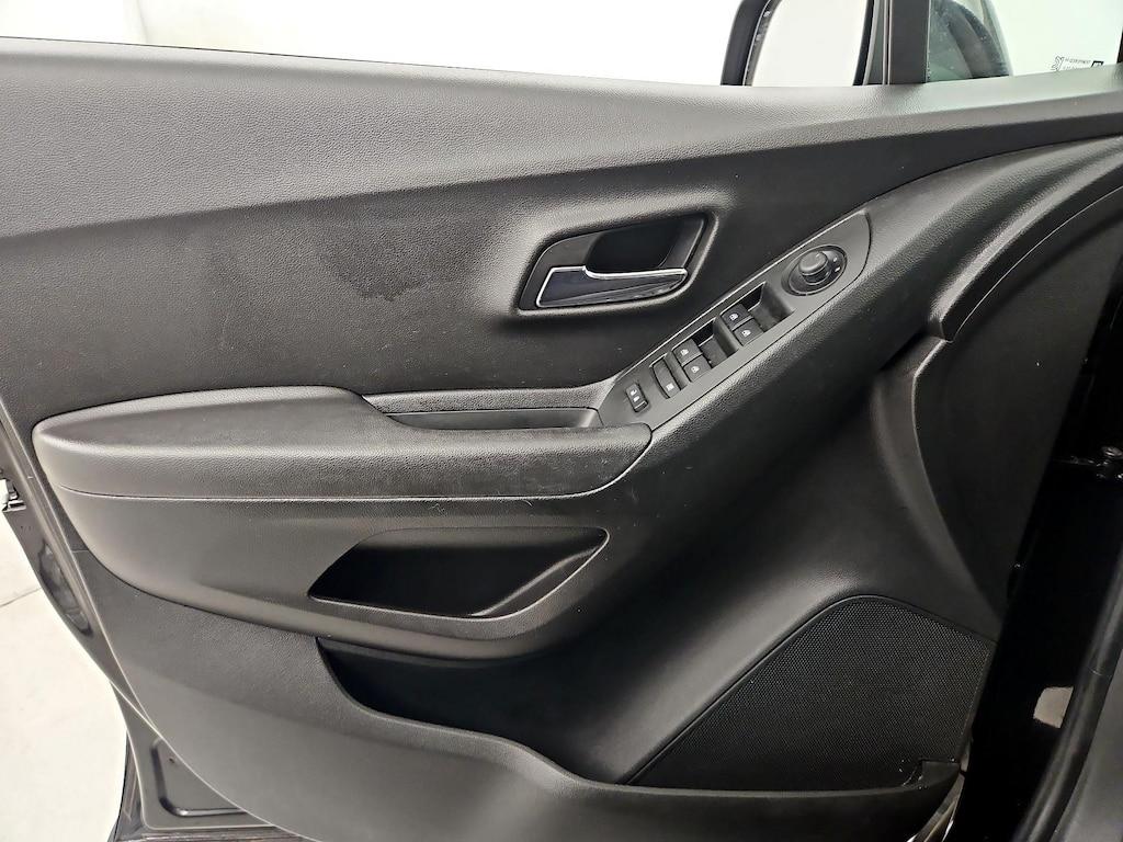 used 2020 Chevrolet Trax car, priced at $15,998