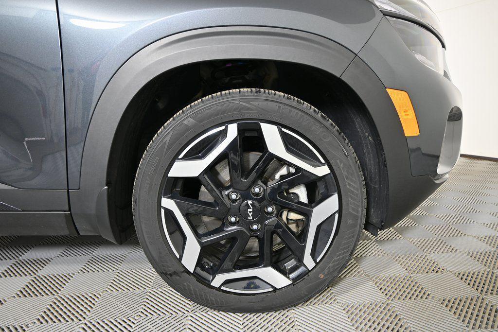 used 2024 Kia Seltos car, priced at $23,379