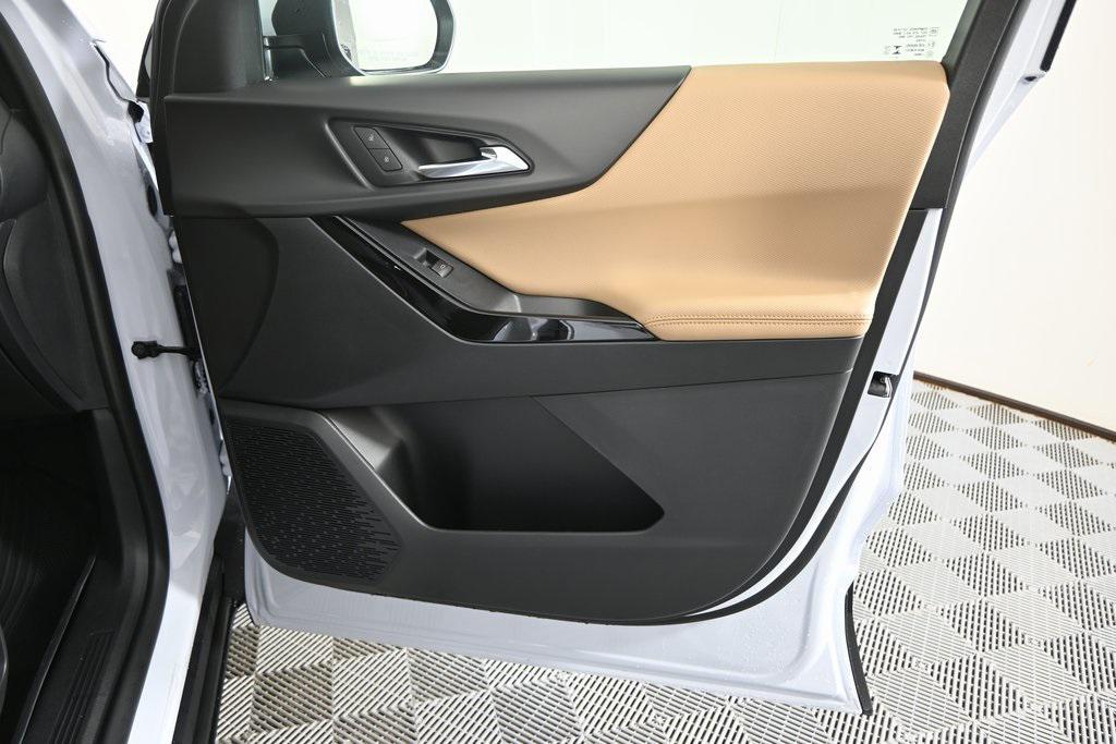 new 2026 Chevrolet Equinox car, priced at $36,529