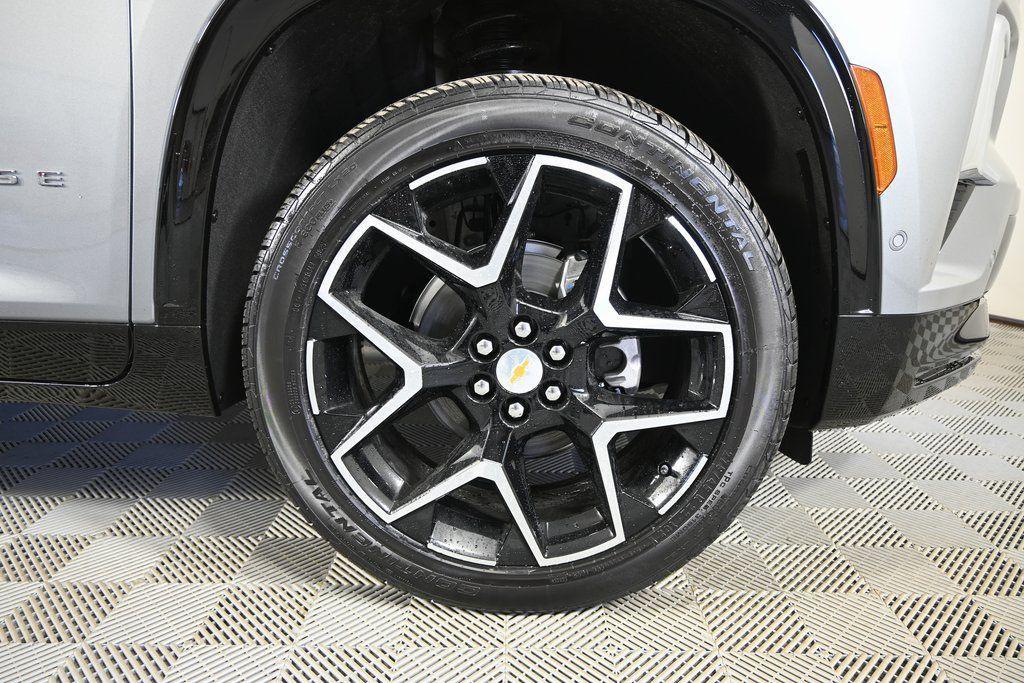new 2026 Chevrolet Traverse car, priced at $56,595