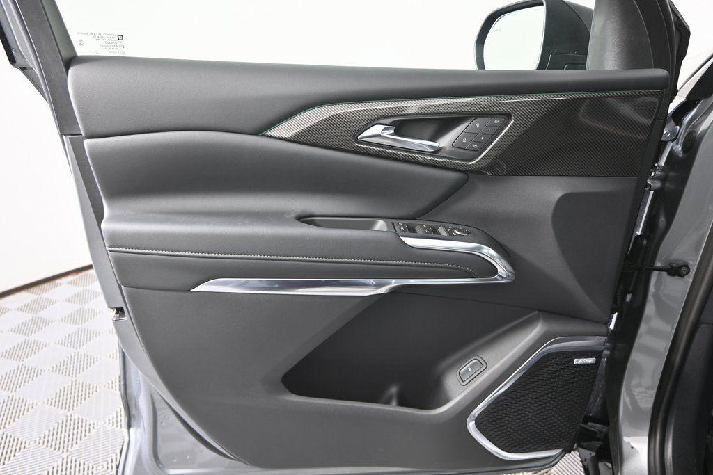 new 2026 Chevrolet Traverse car, priced at $56,595