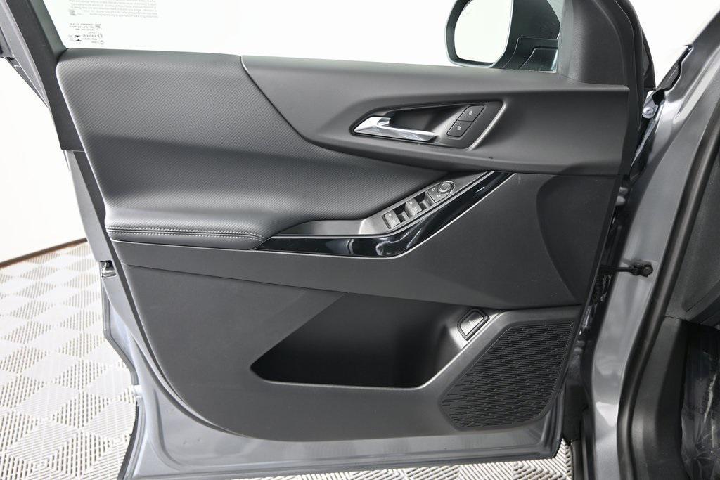 new 2026 Chevrolet Equinox car, priced at $31,873