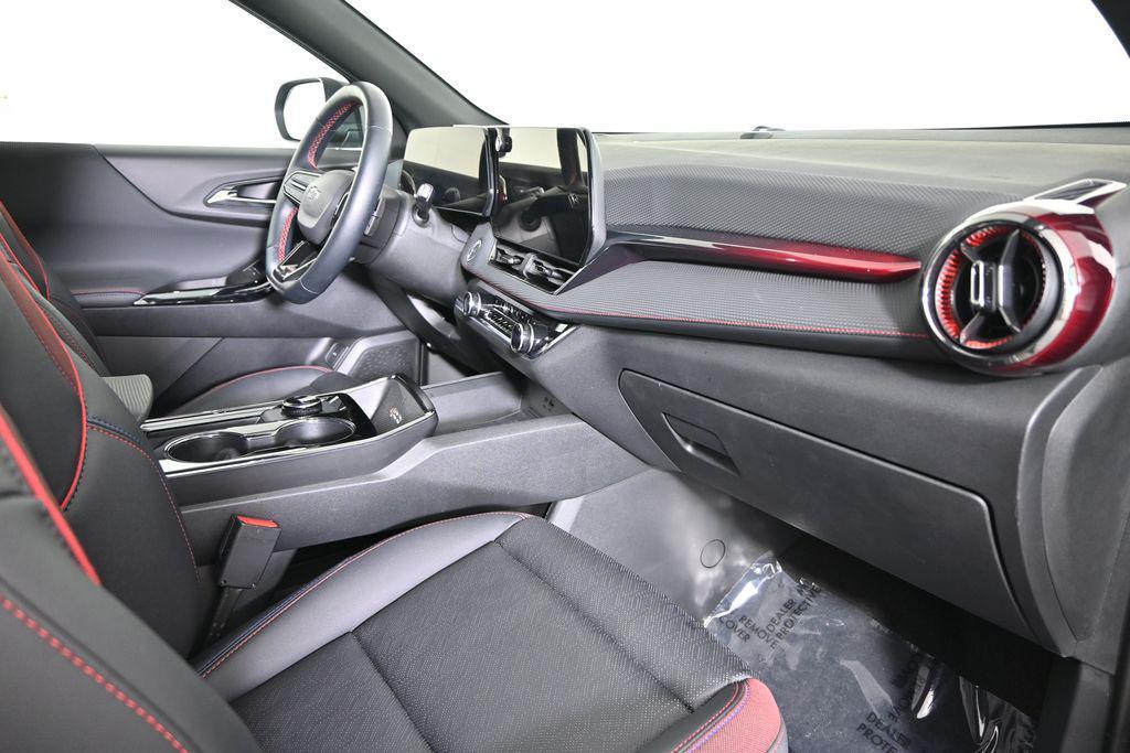 used 2025 Chevrolet Equinox car, priced at $33,129