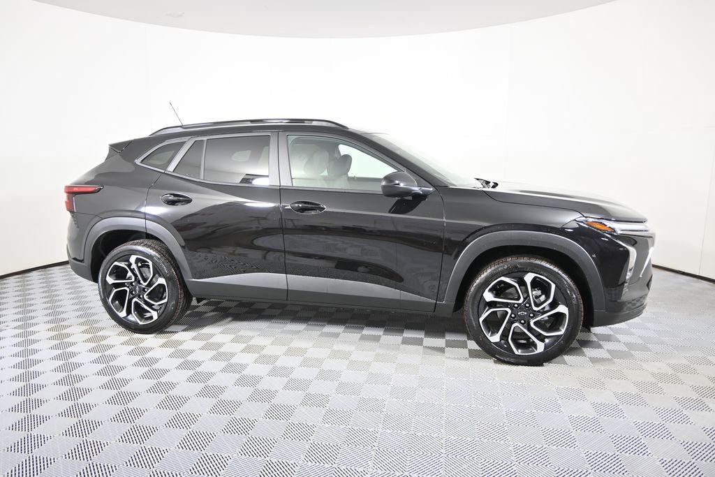 new 2026 Chevrolet Trax car, priced at $27,010