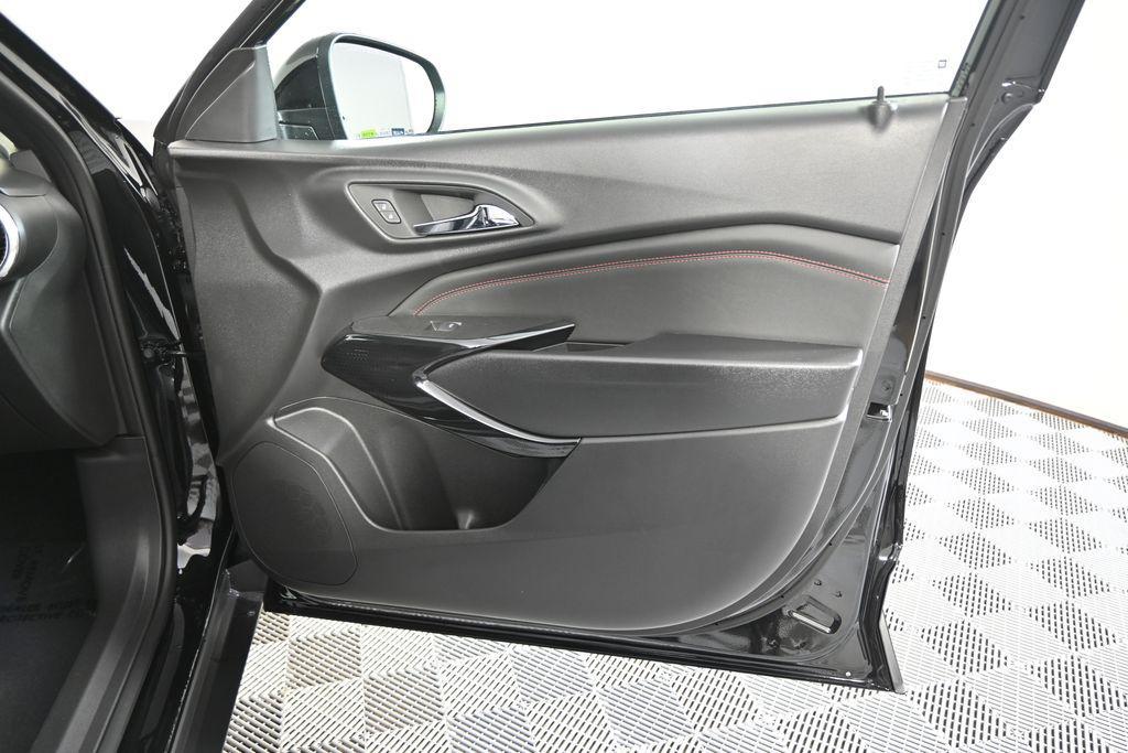 new 2026 Chevrolet Trax car, priced at $27,010