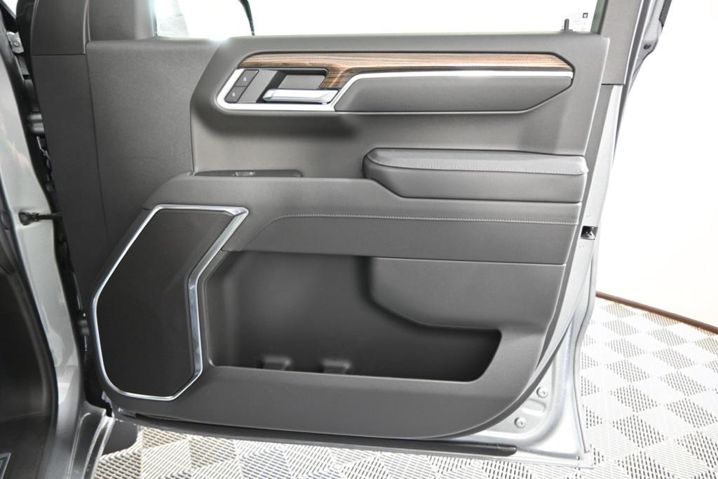 new 2026 Chevrolet Silverado 1500 car, priced at $45,095