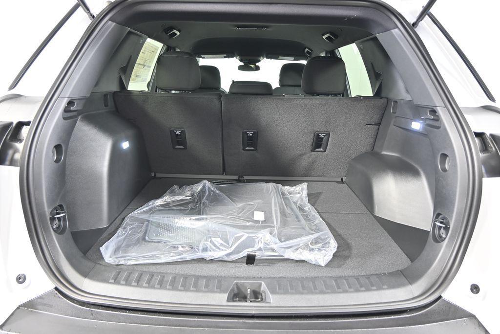 new 2026 Chevrolet Equinox car, priced at $29,895