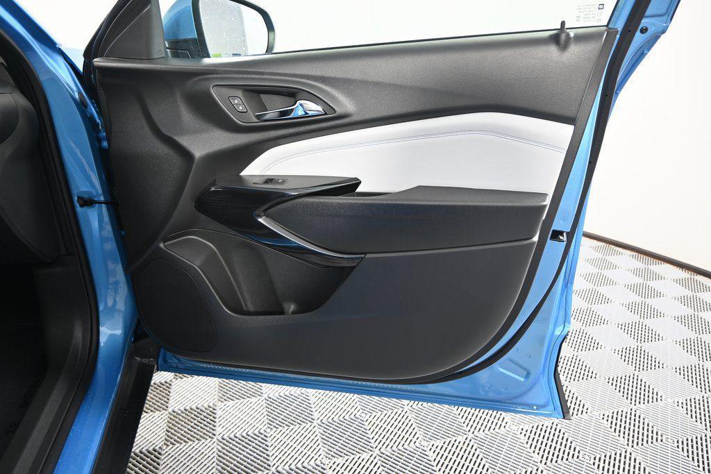 new 2026 Chevrolet Trax car, priced at $25,545