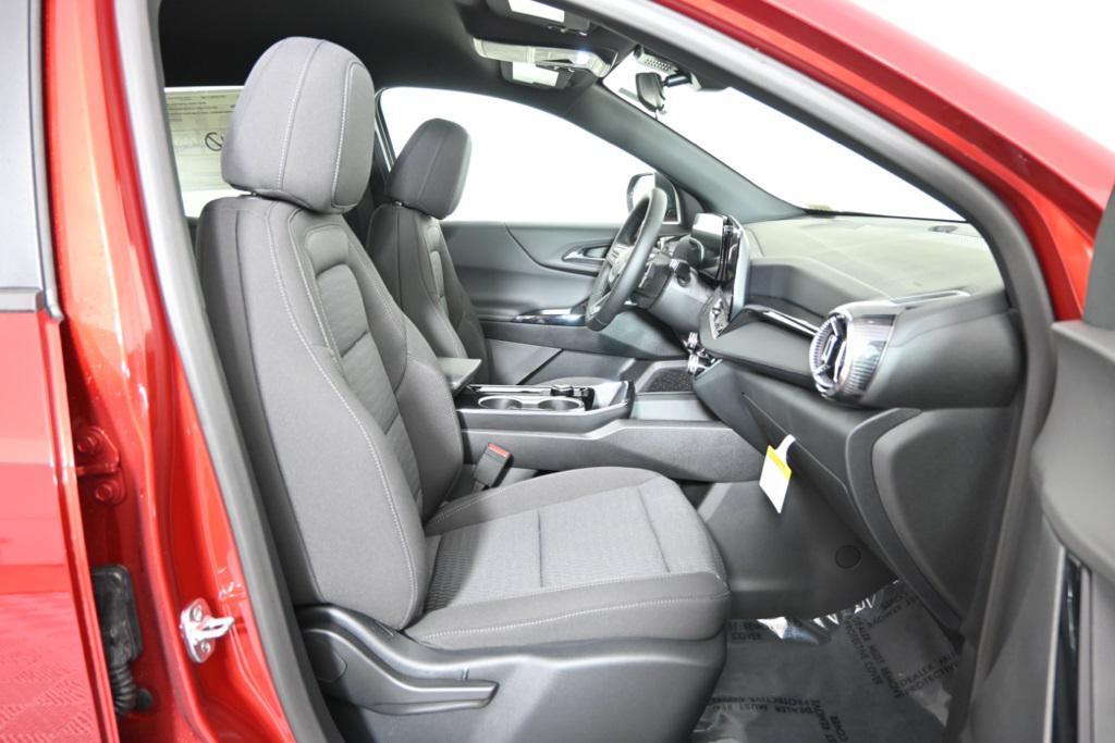 new 2026 Chevrolet Equinox car, priced at $30,351