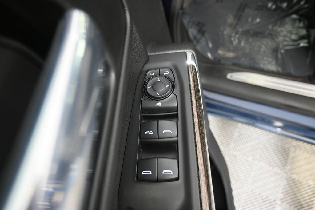 used 2021 Chevrolet Silverado 1500 car, priced at $36,929