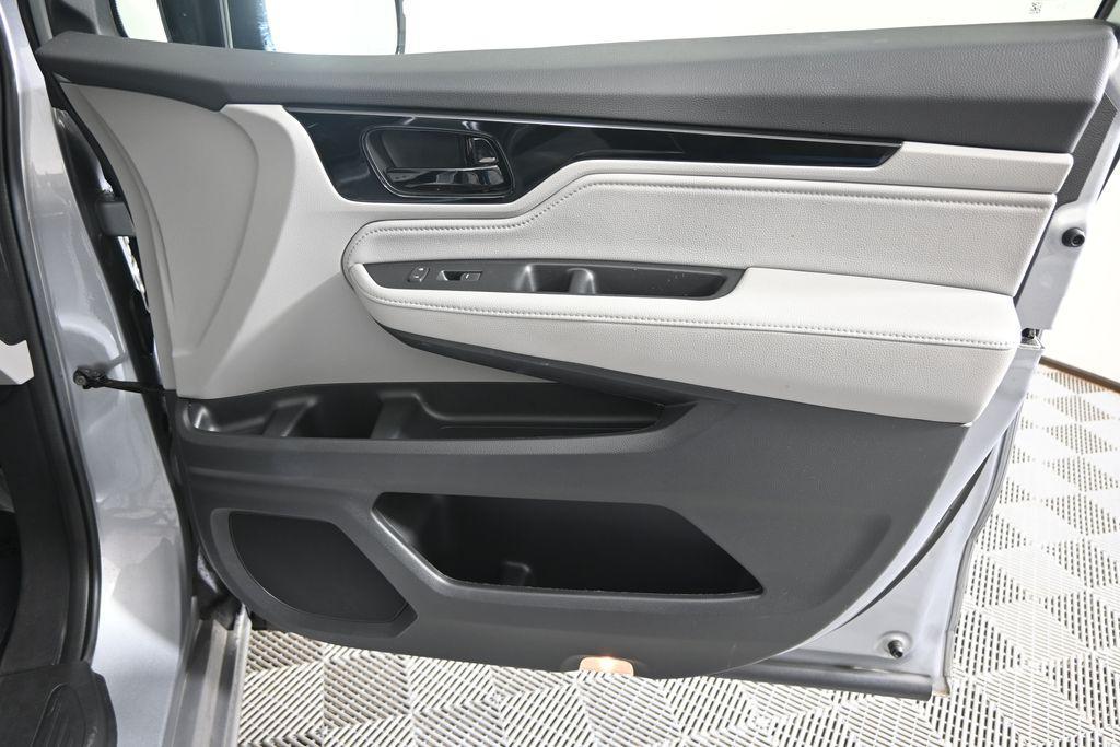 used 2023 Honda Odyssey car, priced at $39,979