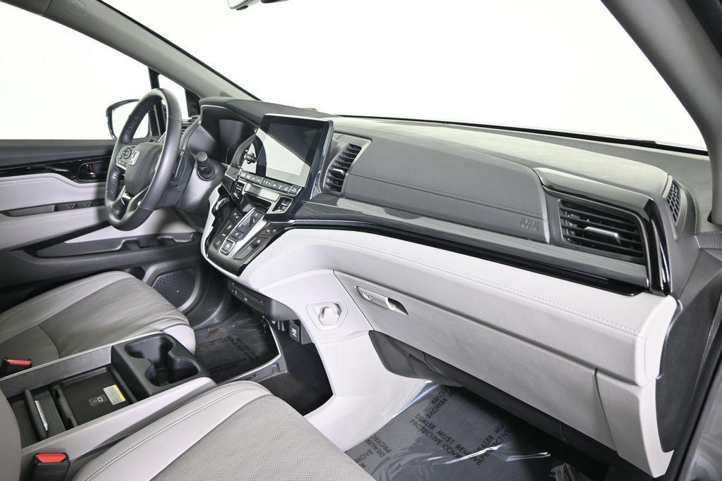 used 2023 Honda Odyssey car, priced at $39,979