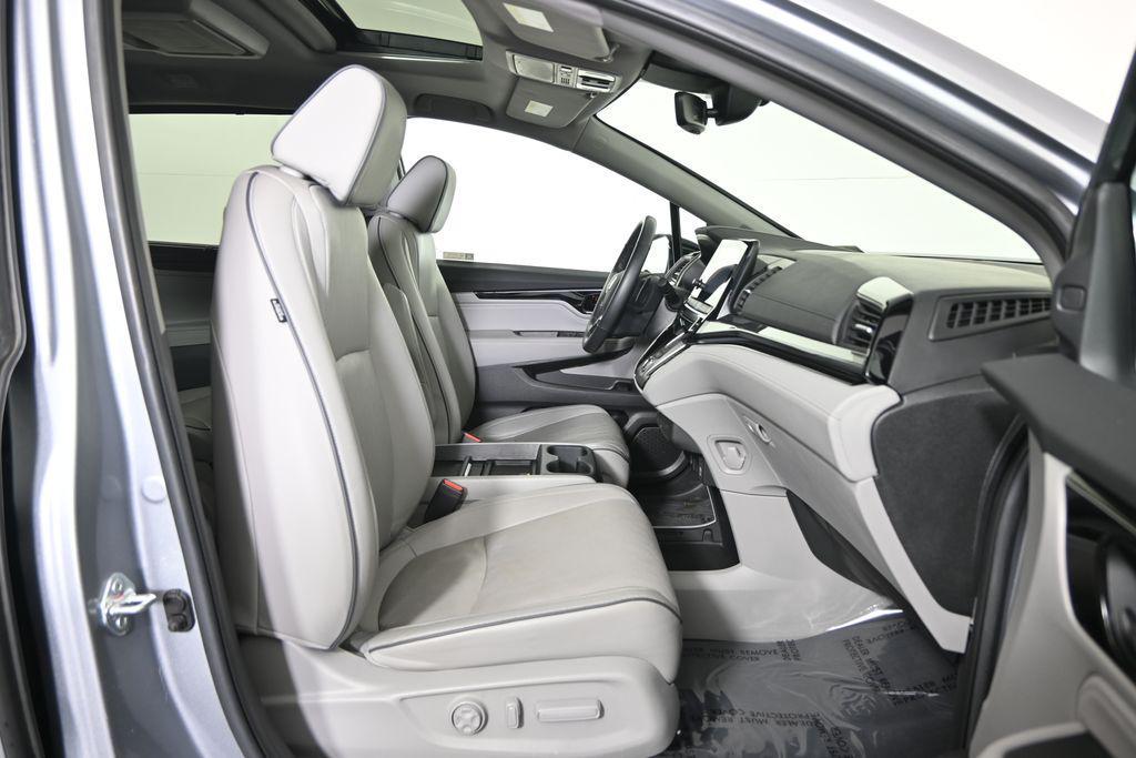 used 2023 Honda Odyssey car, priced at $39,979