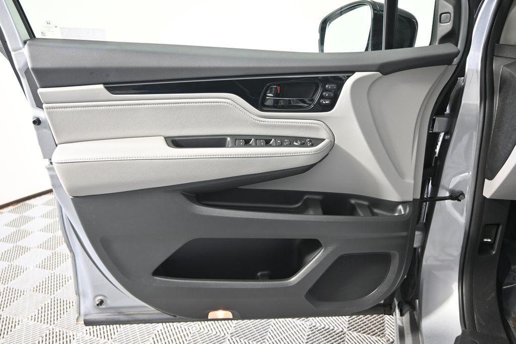 used 2023 Honda Odyssey car, priced at $39,979