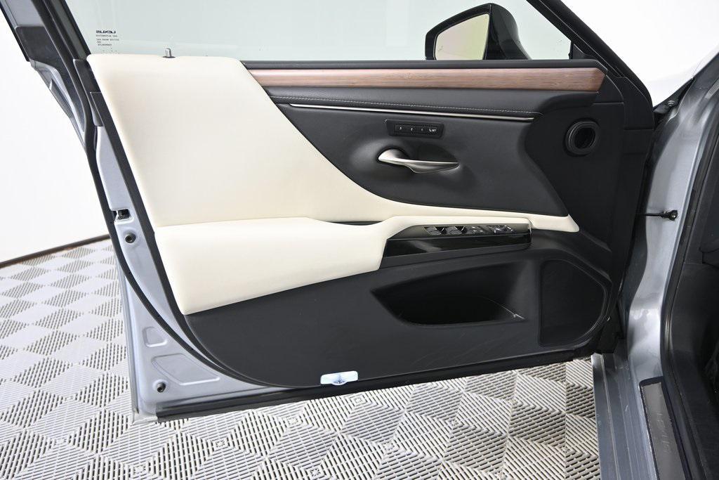 used 2023 Lexus ES 250 car, priced at $34,779